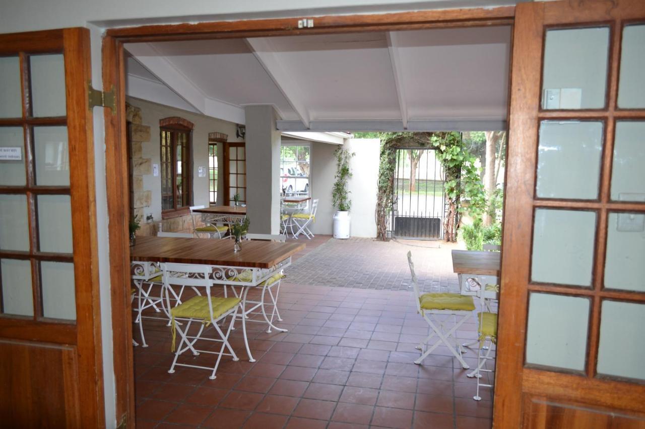 By The Way Guesthouse Clarens Zewnętrze zdjęcie